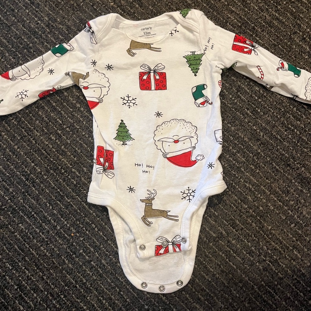 Baby Christmas onesie bodysuit long sleeve 12 month size never worn